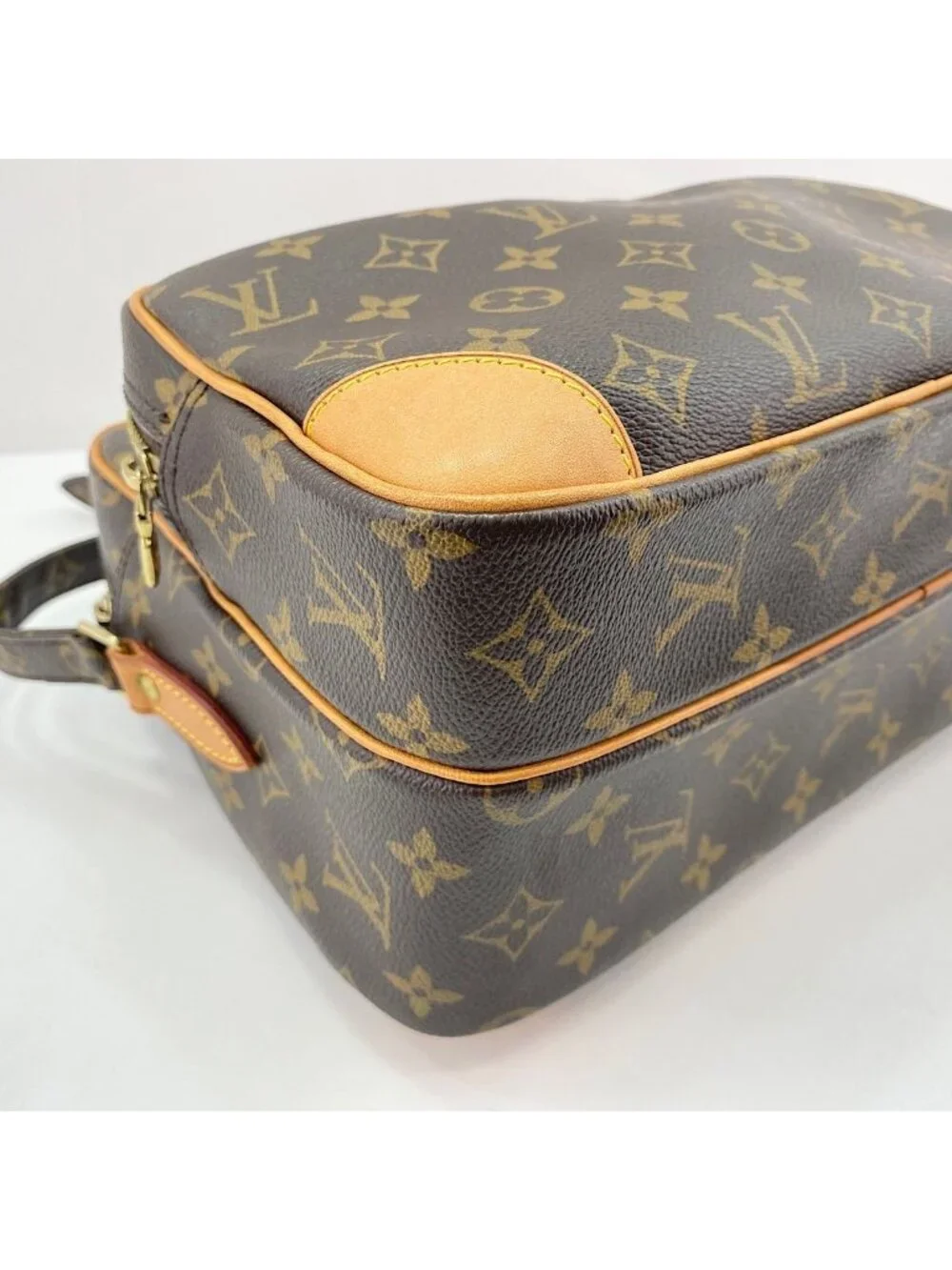 Louis Vuitton Shoulder Bag Nile